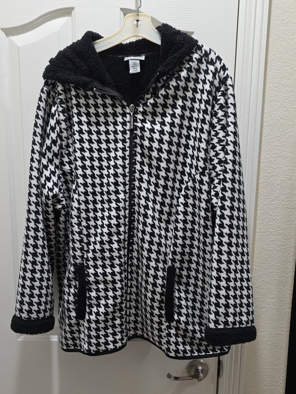 Catherines Black and White Houndstooth Zip Hooded Pea Coat